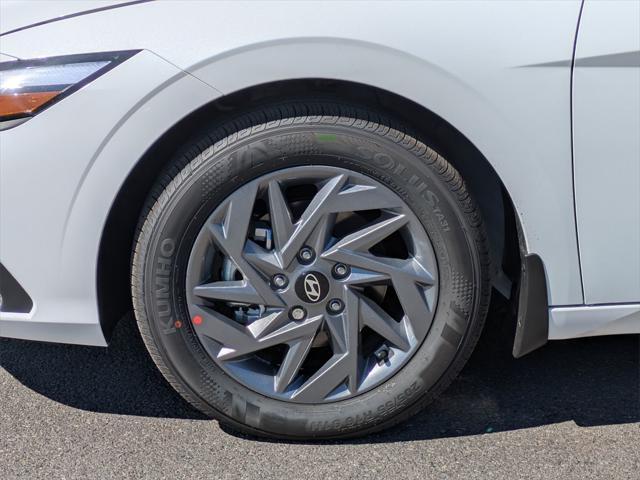 new 2025 Hyundai ELANTRA HEV car, priced at $25,763