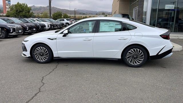 new 2025 Hyundai Sonata Hybrid car, priced at $31,560