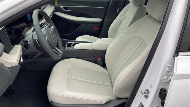 new 2025 Hyundai Sonata Hybrid car, priced at $31,560