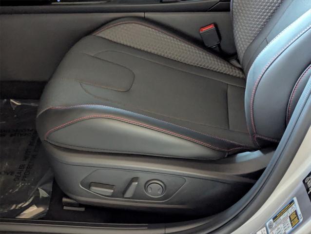 new 2025 Hyundai Elantra car, priced at $28,762