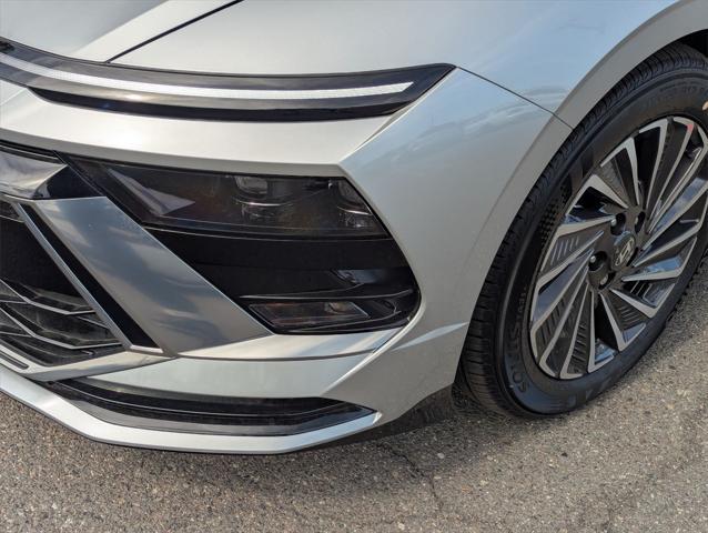 new 2025 Hyundai Sonata Hybrid car, priced at $31,002