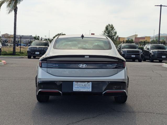 new 2025 Hyundai Sonata Hybrid car, priced at $31,002