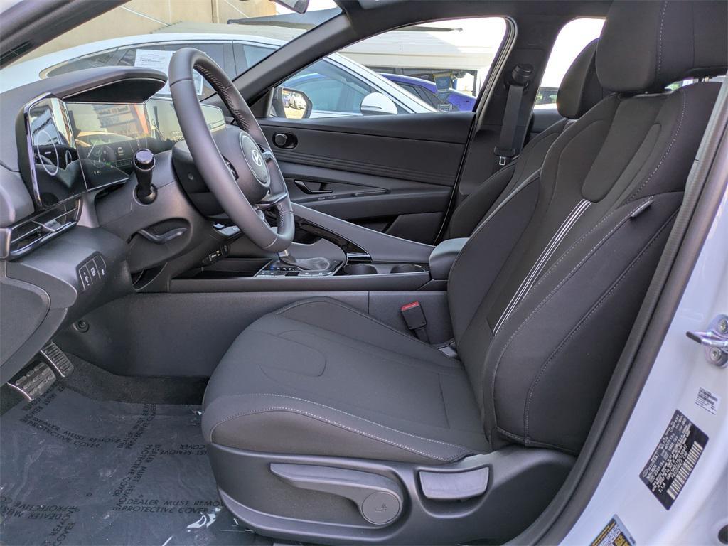 new 2025 Hyundai ELANTRA HEV car, priced at $26,181