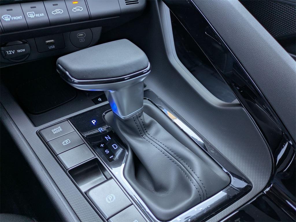 new 2025 Hyundai ELANTRA HEV car, priced at $26,181