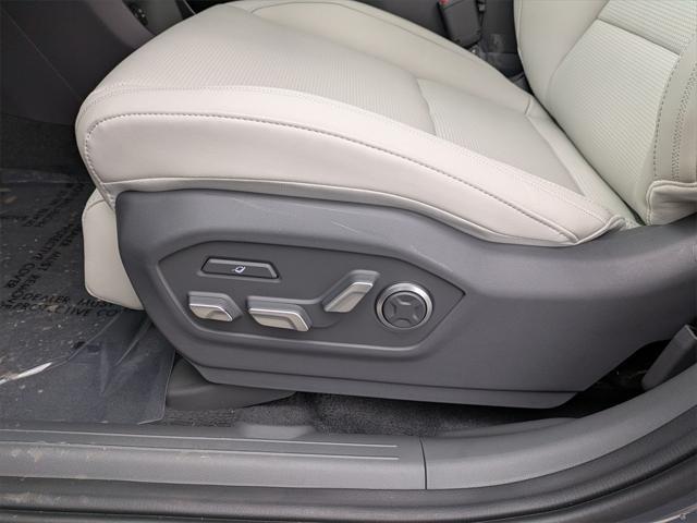 new 2025 Hyundai SANTA FE HEV car, priced at $47,495