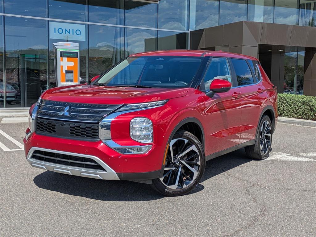 used 2024 Mitsubishi Outlander car, priced at $25,798
