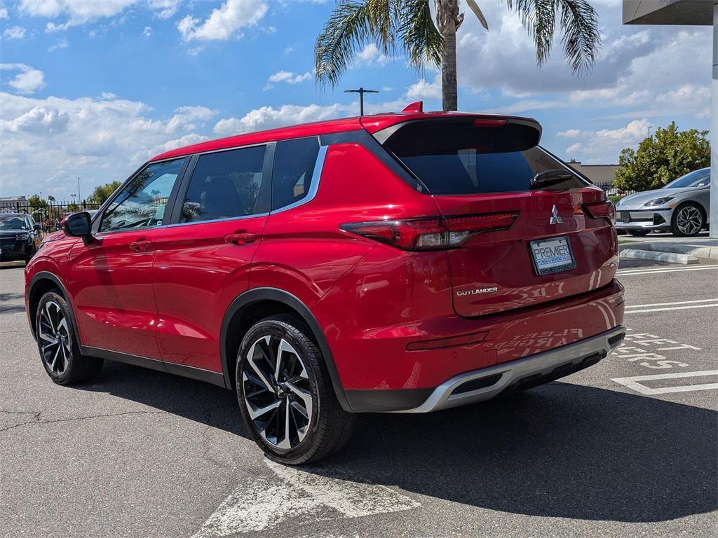 used 2024 Mitsubishi Outlander car, priced at $25,798