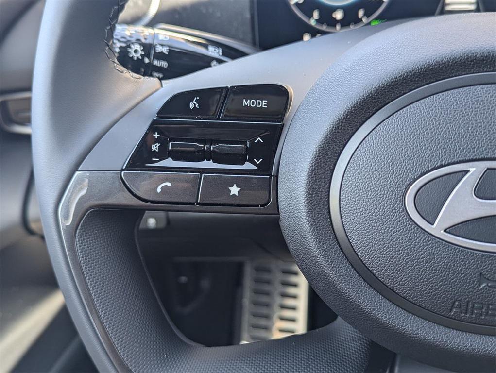 new 2025 Hyundai ELANTRA HEV car, priced at $26,077