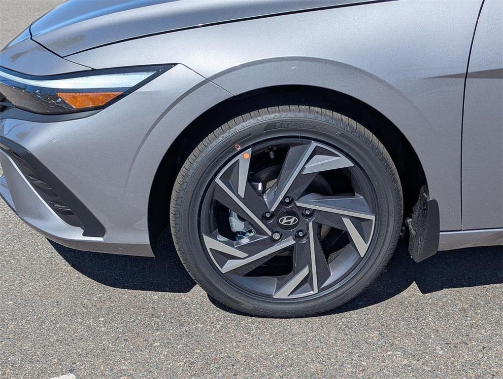 new 2025 Hyundai ELANTRA HEV car, priced at $26,077