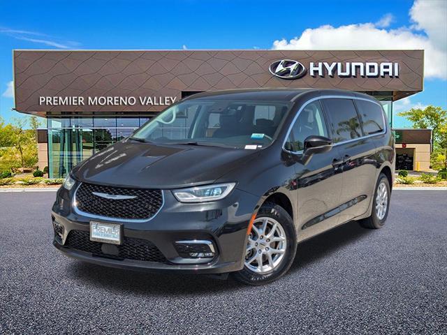 used 2023 Chrysler Pacifica car, priced at $21,887