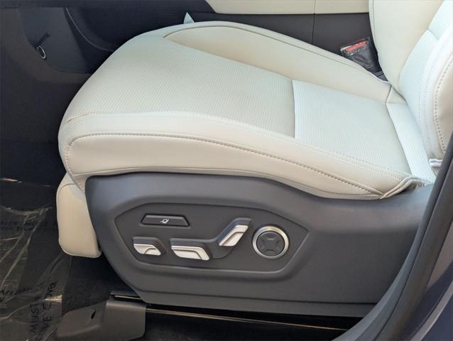 new 2025 Hyundai SANTA FE HEV car, priced at $47,589