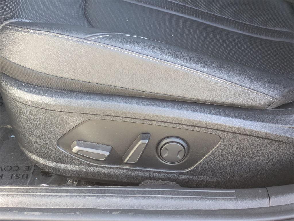used 2023 Hyundai Sonata Hybrid car, priced at $26,359