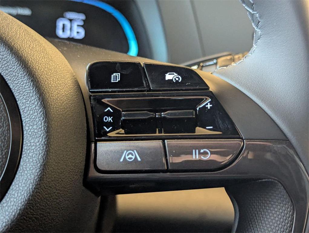 new 2025 Hyundai Elantra car, priced at $23,671