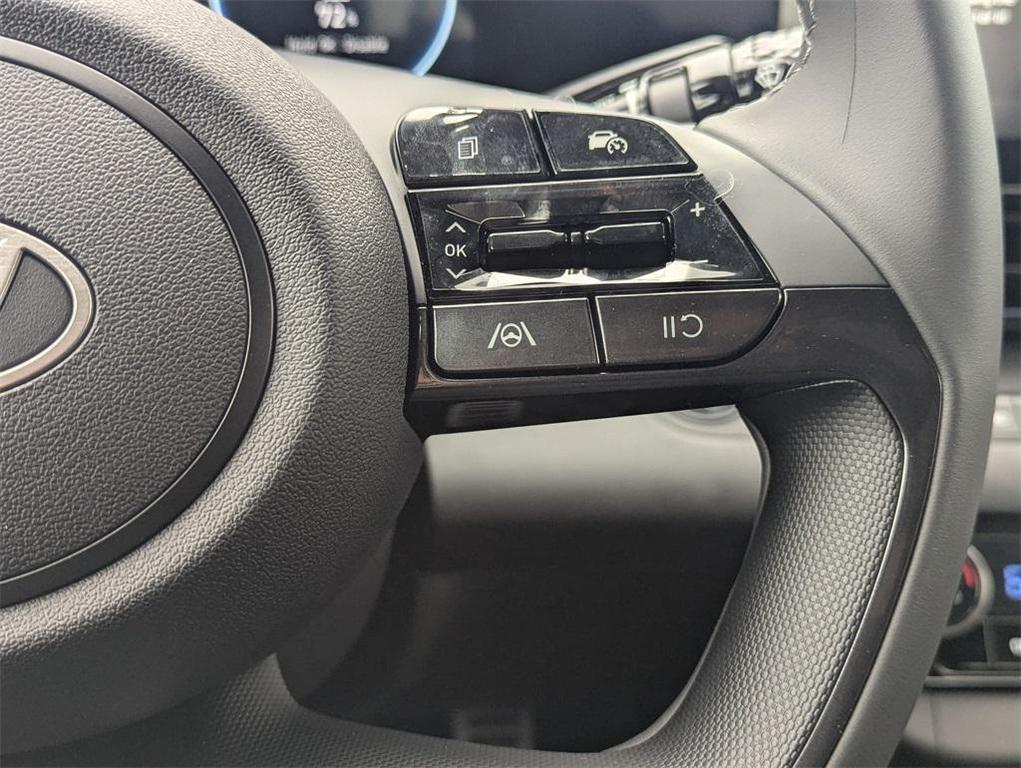 new 2025 Hyundai ELANTRA HEV car, priced at $26,162