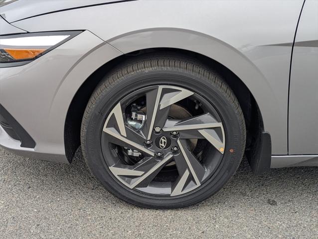 new 2025 Hyundai Elantra car, priced at $27,412