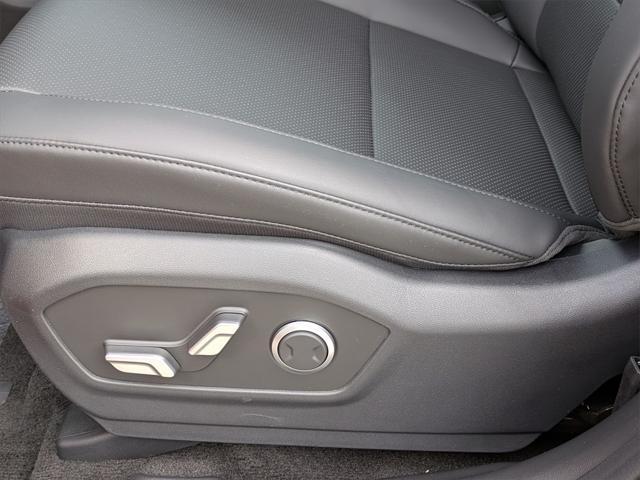 new 2025 Hyundai Santa Fe car, priced at $37,651