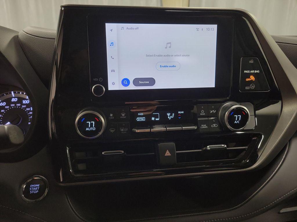 used 2023 Toyota Highlander car, priced at $28,995