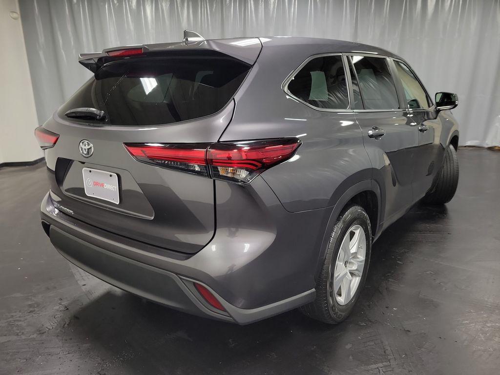 used 2023 Toyota Highlander car, priced at $28,995