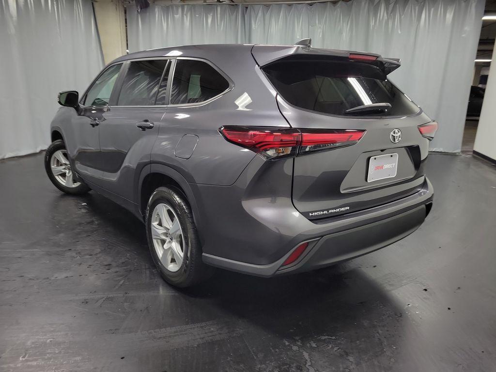 used 2023 Toyota Highlander car, priced at $28,995
