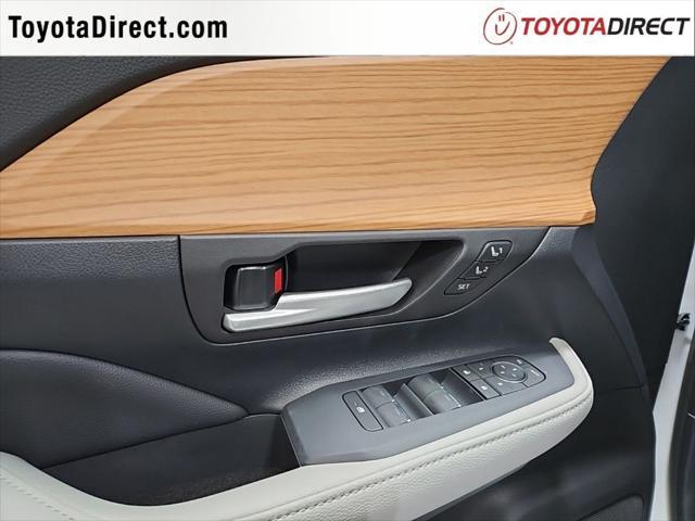 new 2025 Toyota Grand Highlander car, priced at $54,668
