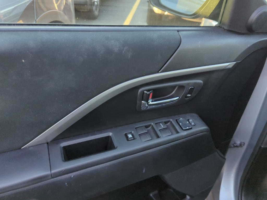 used 2013 Mazda Mazda5 car, priced at $5,995