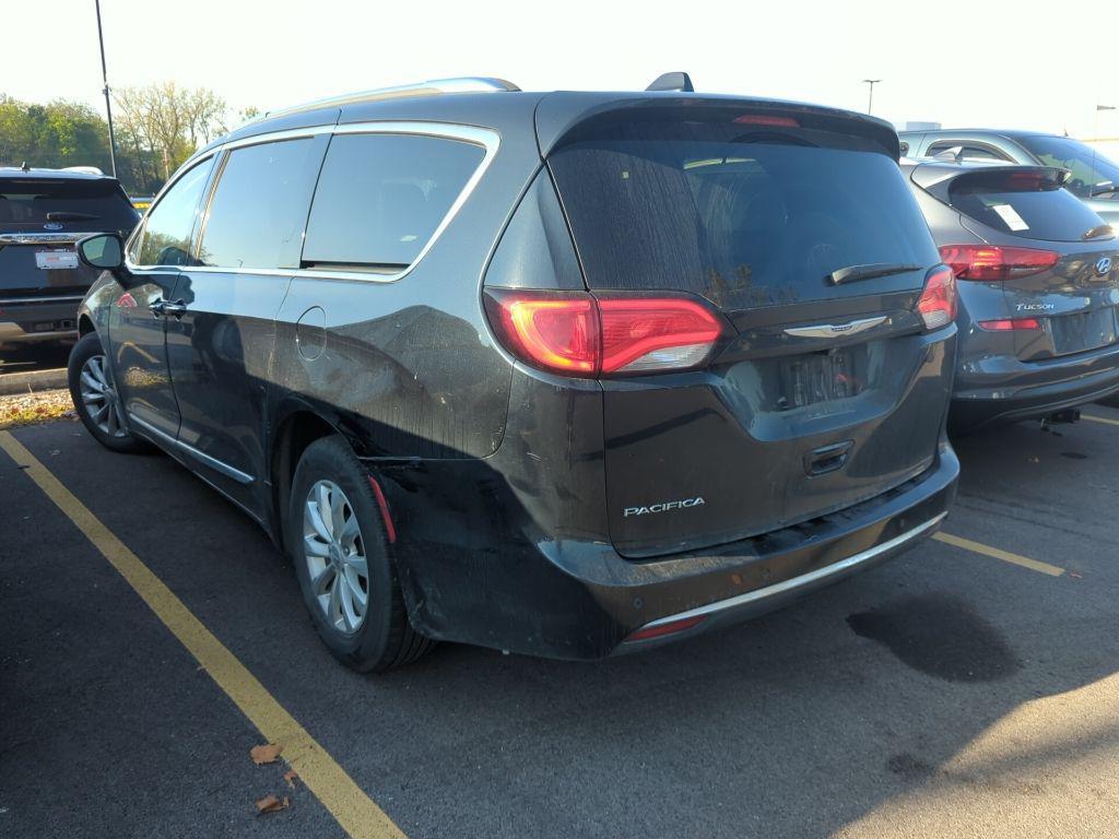 used 2019 Chrysler Pacifica car, priced at $9,995