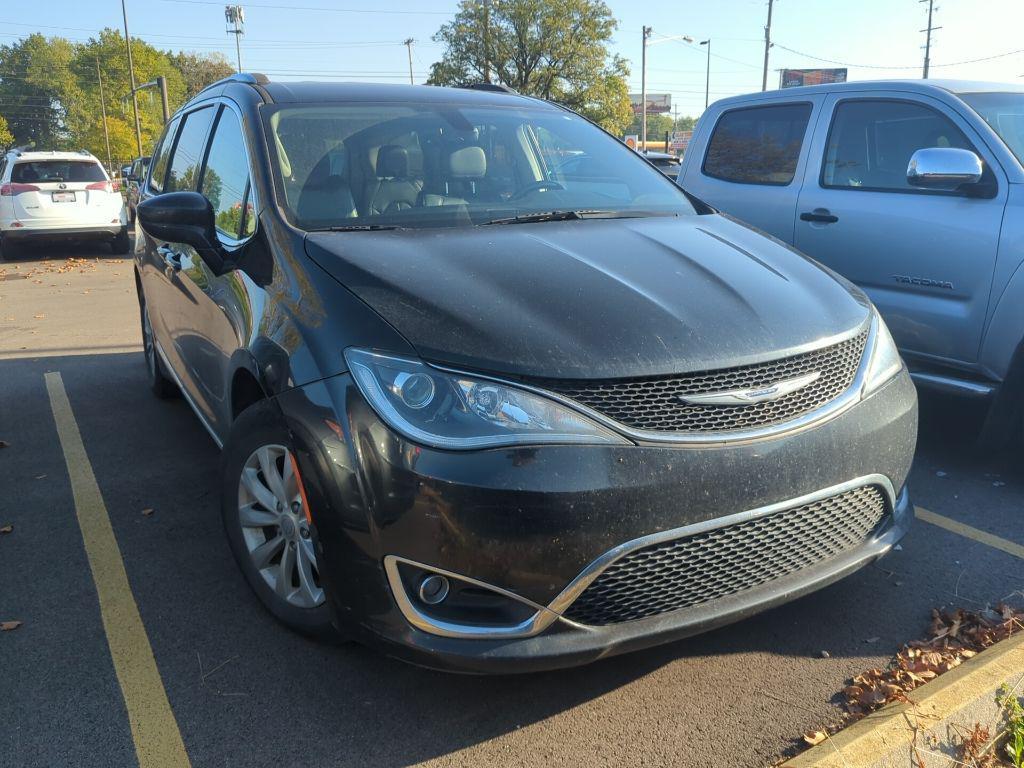 used 2019 Chrysler Pacifica car, priced at $9,995