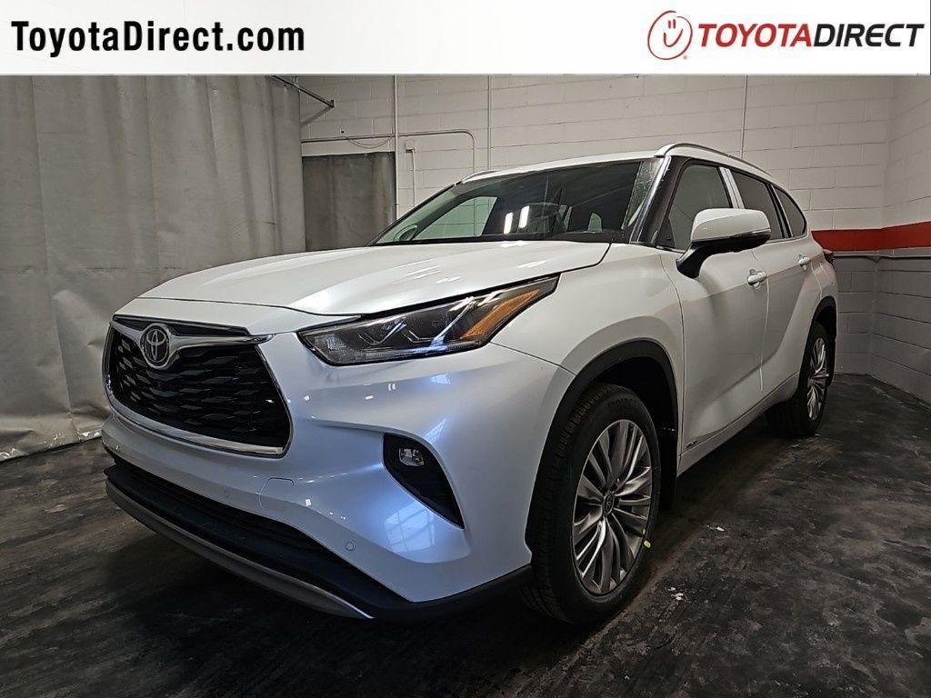 new 2025 Toyota Highlander Hybrid car, priced at $56,278