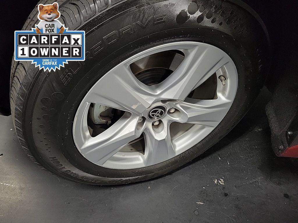 used 2021 Toyota Highlander car, priced at $14,500