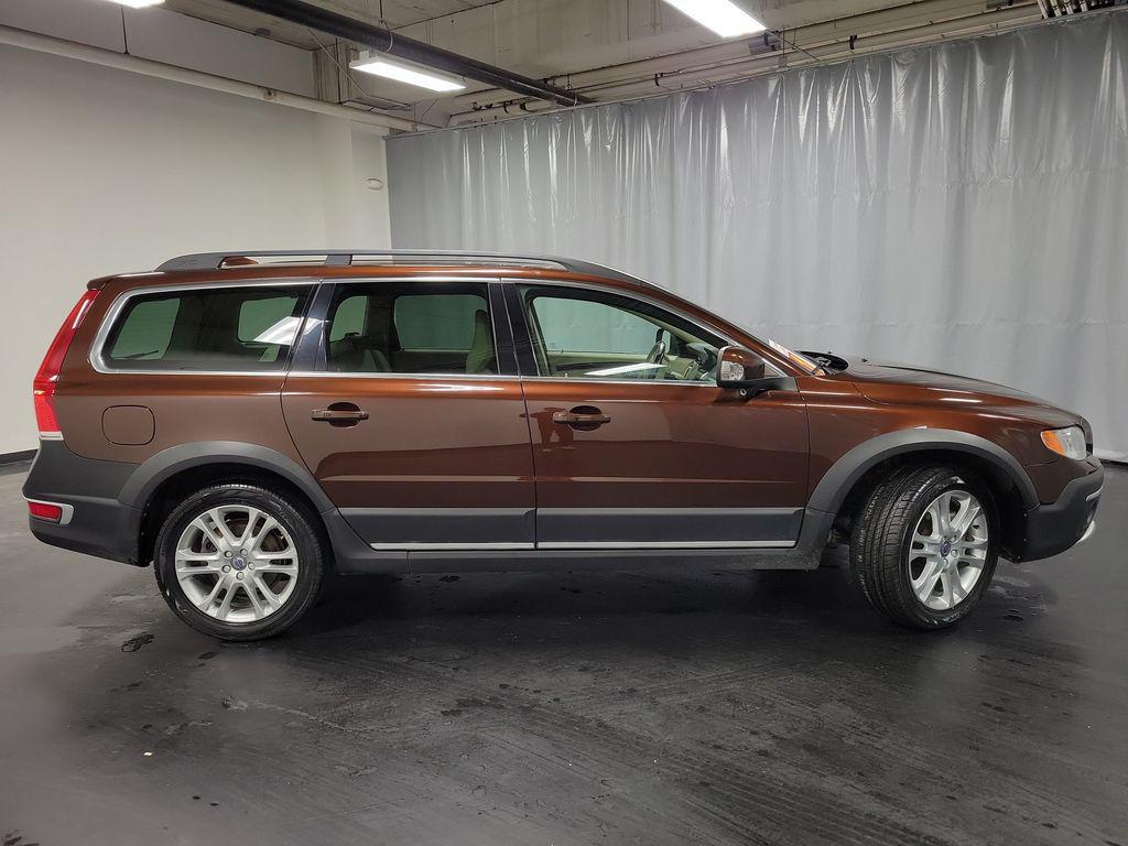 used 2016 Volvo XC70 car, priced at $12,500