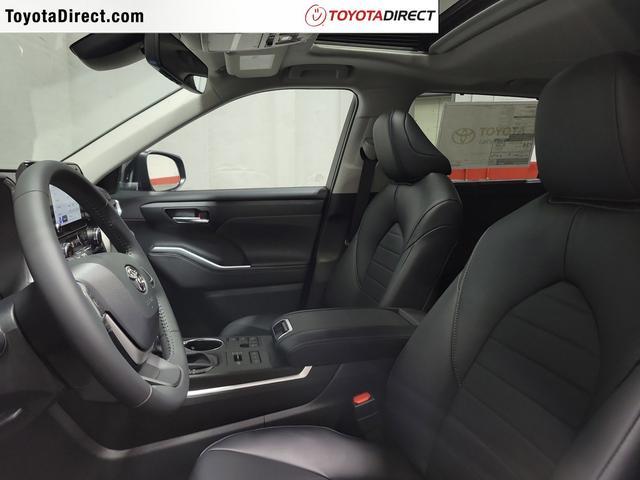 new 2024 Toyota Highlander car, priced at $44,828