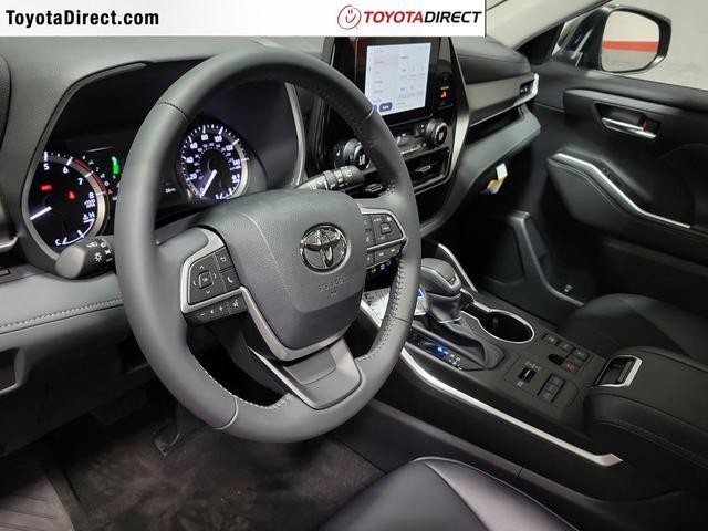 new 2024 Toyota Highlander car, priced at $44,828
