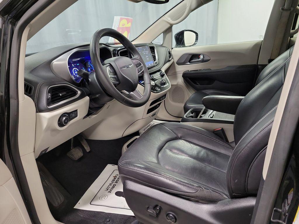 used 2022 Chrysler Pacifica Hybrid car, priced at $18,995