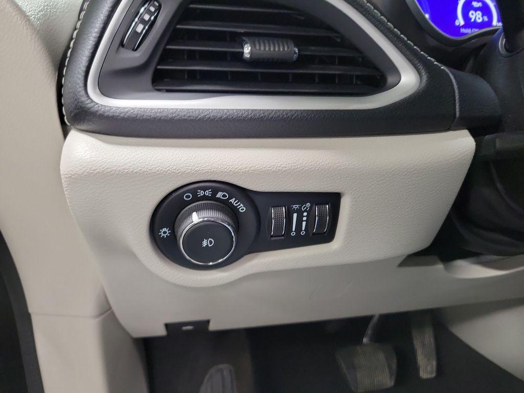 used 2022 Chrysler Pacifica Hybrid car, priced at $18,995