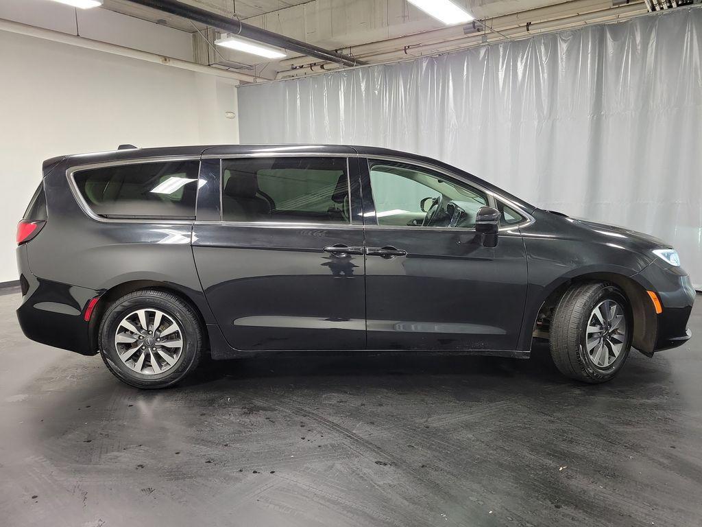 used 2022 Chrysler Pacifica Hybrid car, priced at $18,995