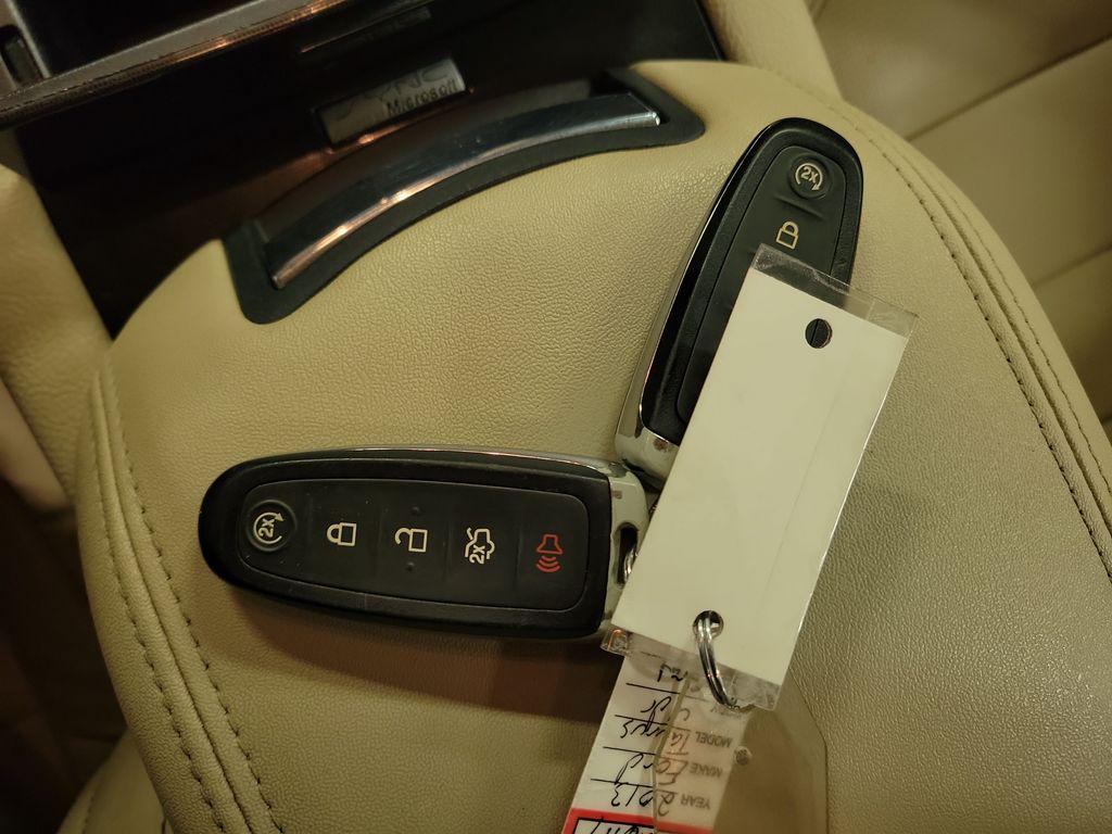 used 2013 Ford Taurus car, priced at $6,500