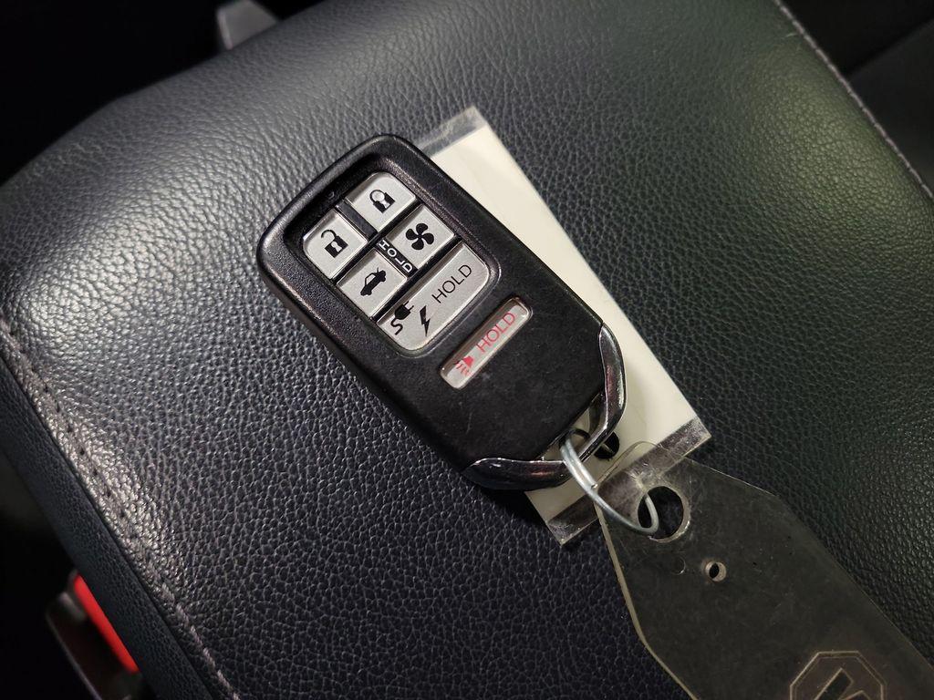 used 2018 Honda Clarity Plug-In Hybrid car, priced at $17,995