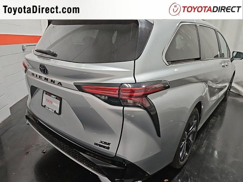 new 2024 Toyota Sienna car, priced at $49,301