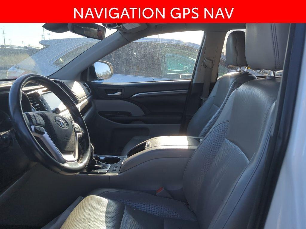 used 2018 Toyota Highlander car, priced at $22,995
