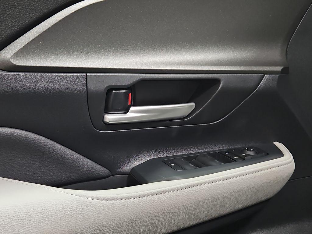 new 2025 Toyota Highlander car, priced at $41,483