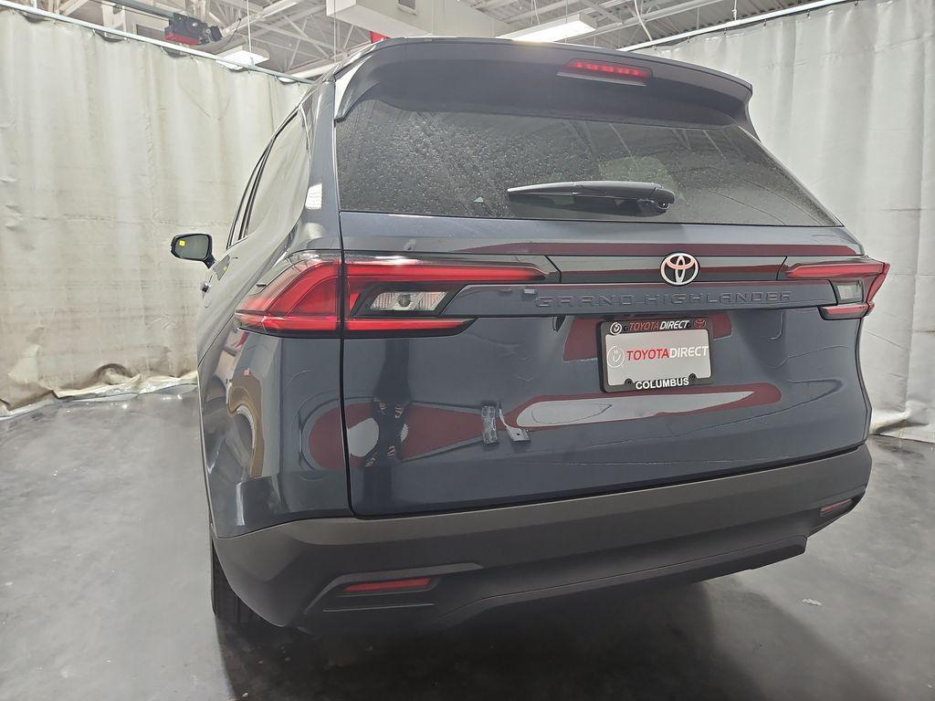 new 2025 Toyota Highlander car, priced at $41,483