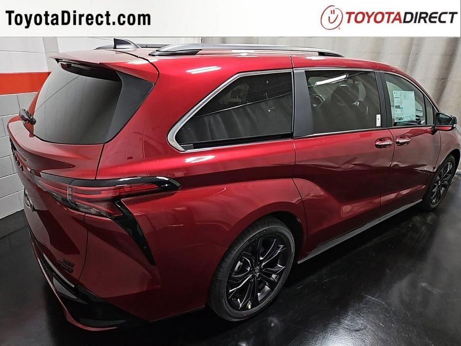 new 2024 Toyota Sienna car, priced at $48,421