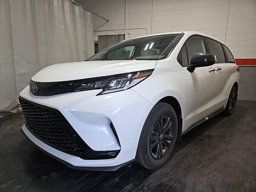 new 2025 Toyota Sienna car, priced at $50,620