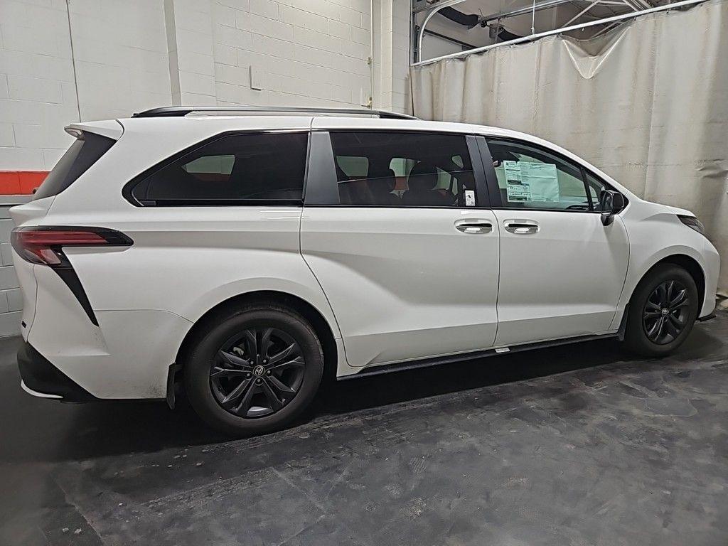 new 2025 Toyota Sienna car, priced at $50,620