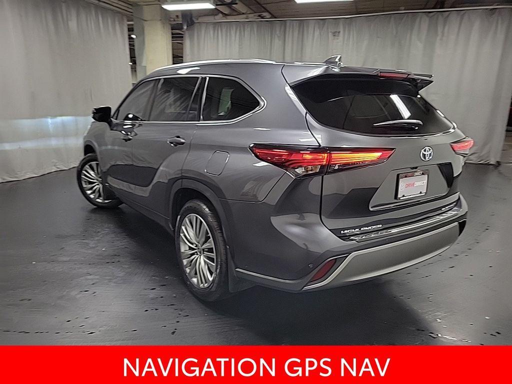 used 2023 Toyota Highlander Hybrid car, priced at $50,995