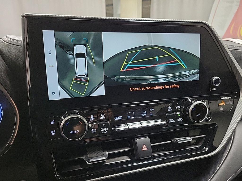 used 2023 Toyota Highlander Hybrid car, priced at $50,995