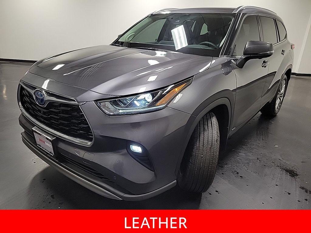 used 2023 Toyota Highlander Hybrid car, priced at $50,995