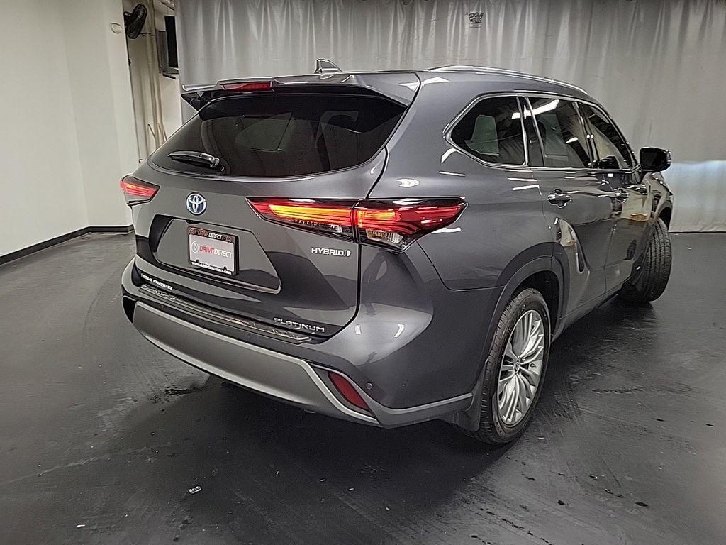 used 2023 Toyota Highlander Hybrid car, priced at $50,995