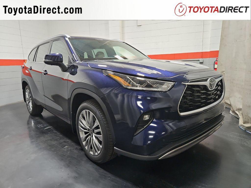 new 2025 Toyota Highlander car, priced at $51,649