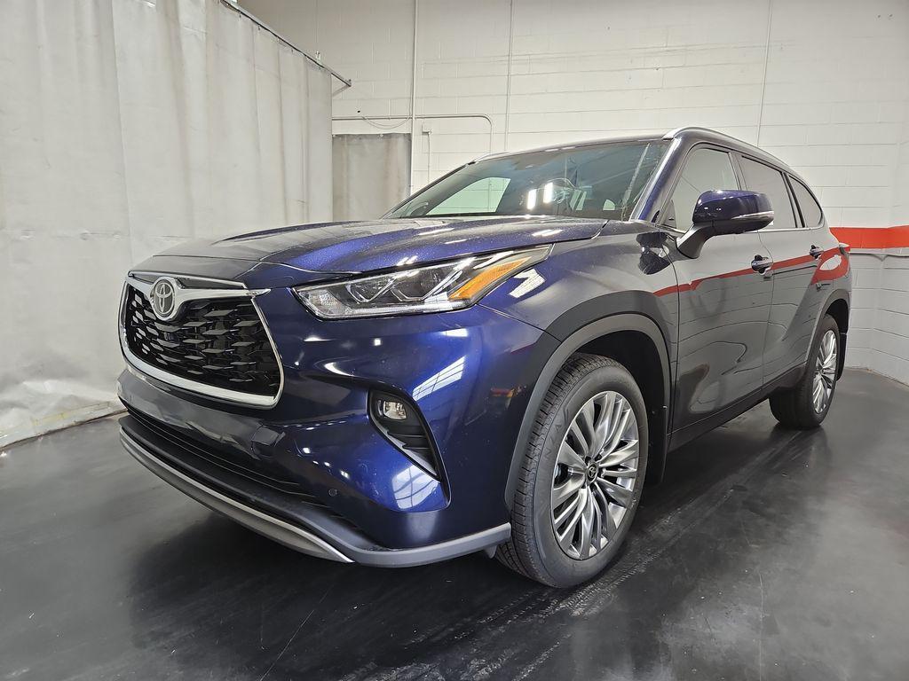 new 2025 Toyota Highlander car, priced at $51,649